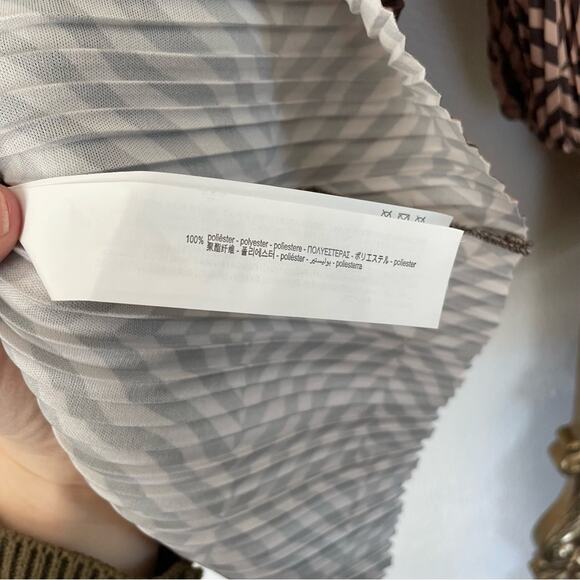 NWT Zara Geometric Printed Brown Pleated Dress - Picture 8 of 8